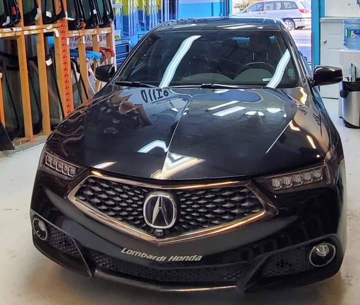 Auto glass repair Montreal