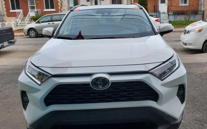 Tinted glass installation Montreal